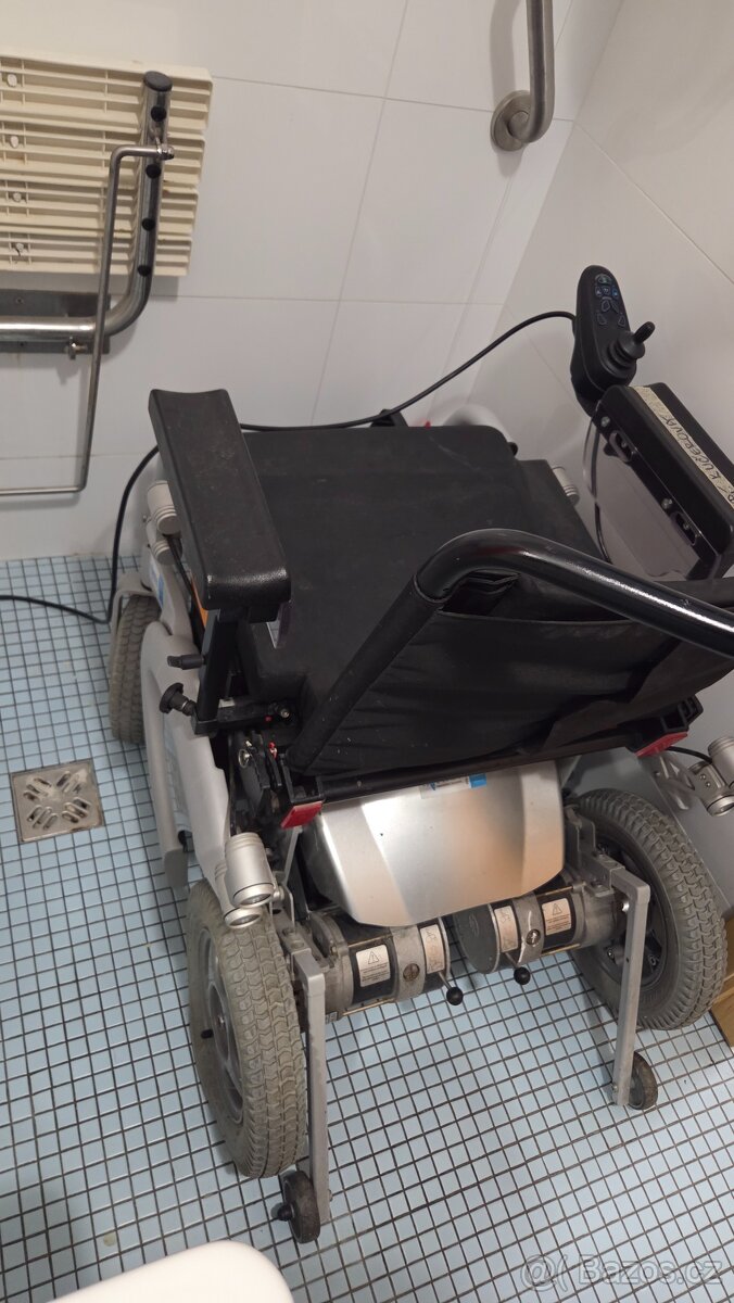 Prodam elektrický invalidní vozík - 4