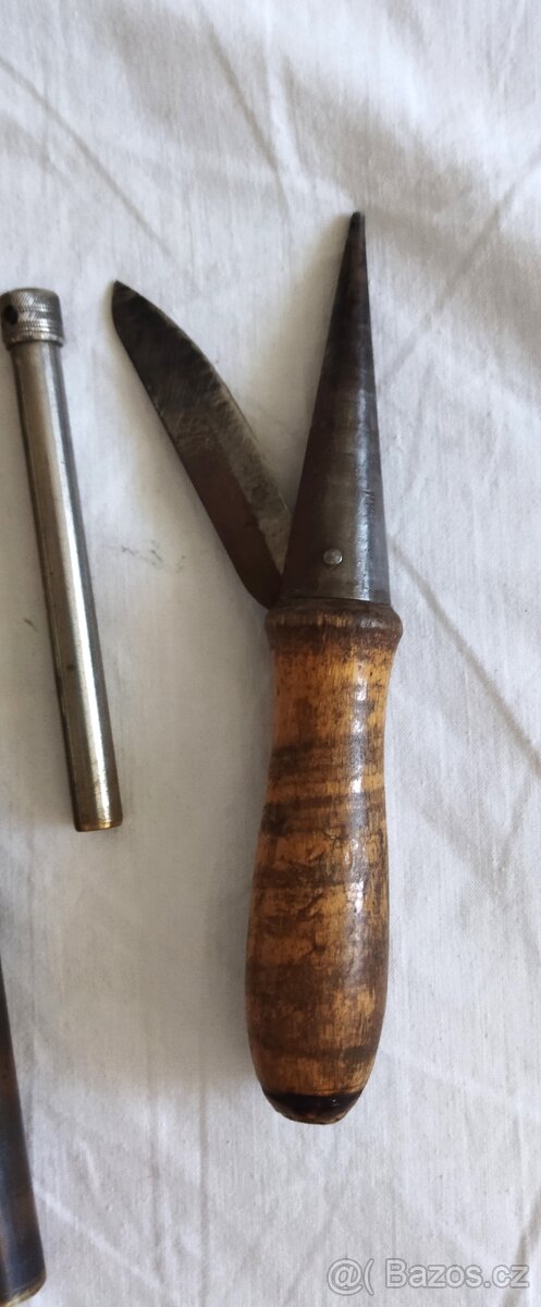 Staré korkovrty + ostřič korkovrtů - 4