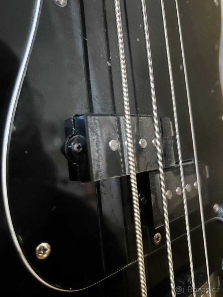 Baskytara Fender Squier Affinity + Fender Rumble 15 - 4