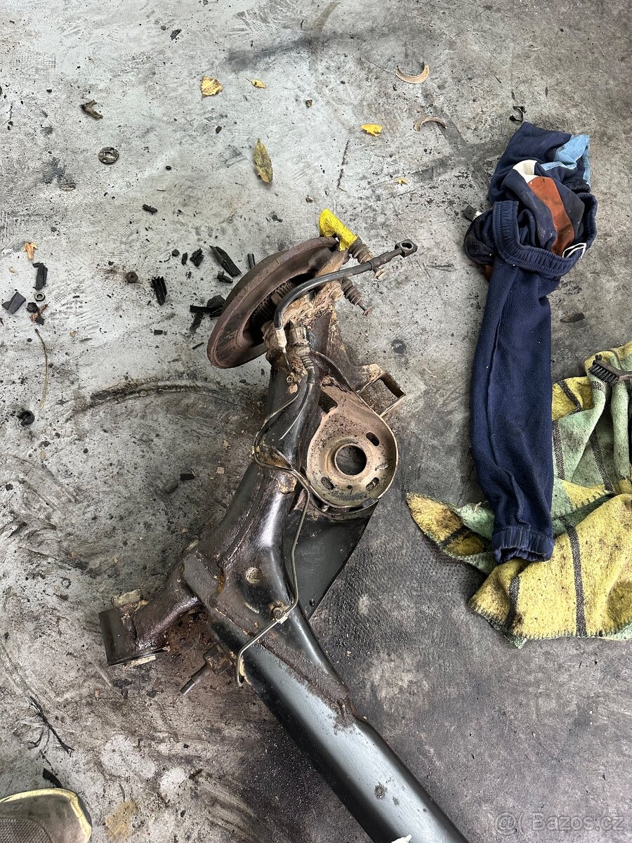 Zadní náprava Octavia 1, golf 4 - 4