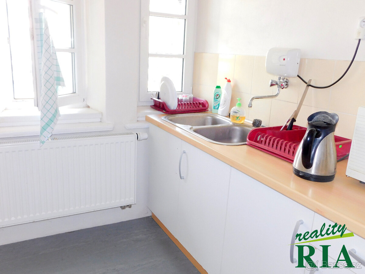 Poděbrady-pronájem kanceláře 20 m2 - 4