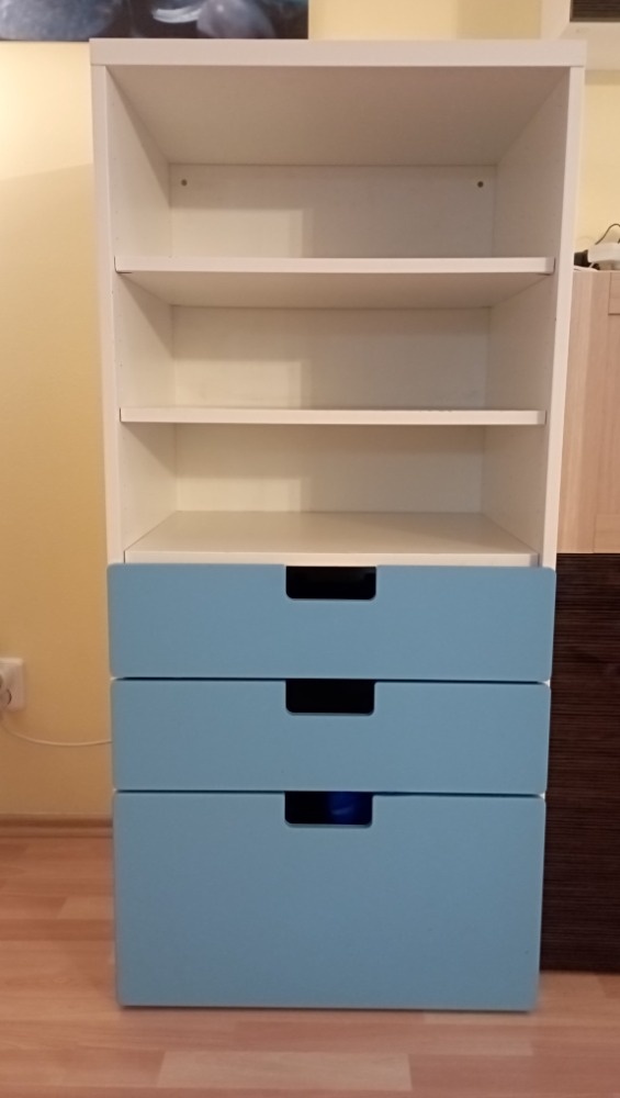 Skříně IKEA STUVA + nástevec BESTA - 4