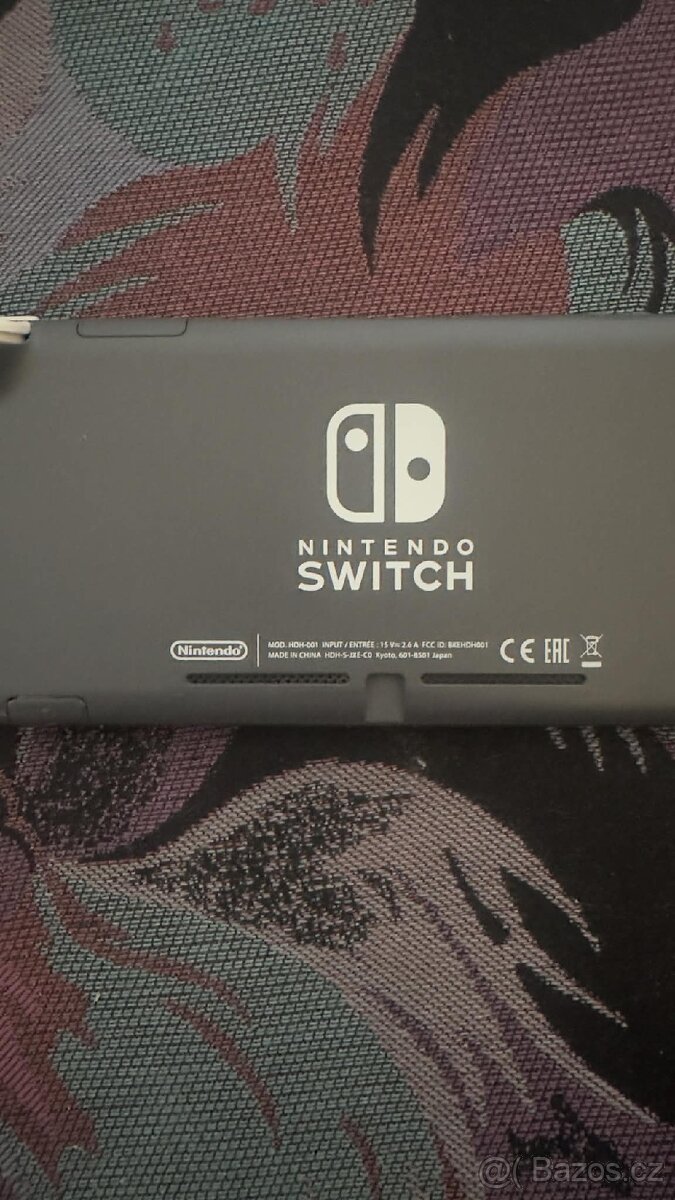 Herní konzole, Nintendo switch lite - 4