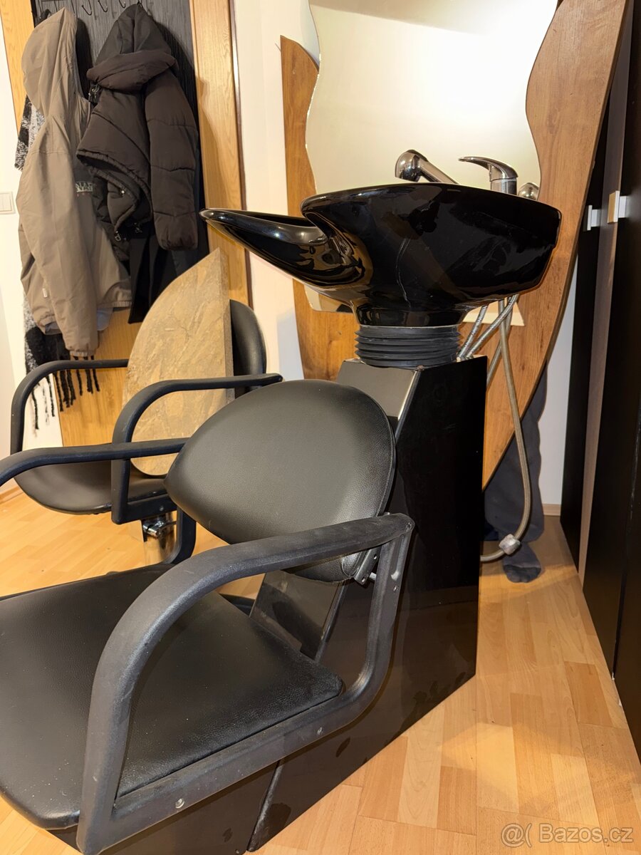 Kadeřnické vybavení - 4