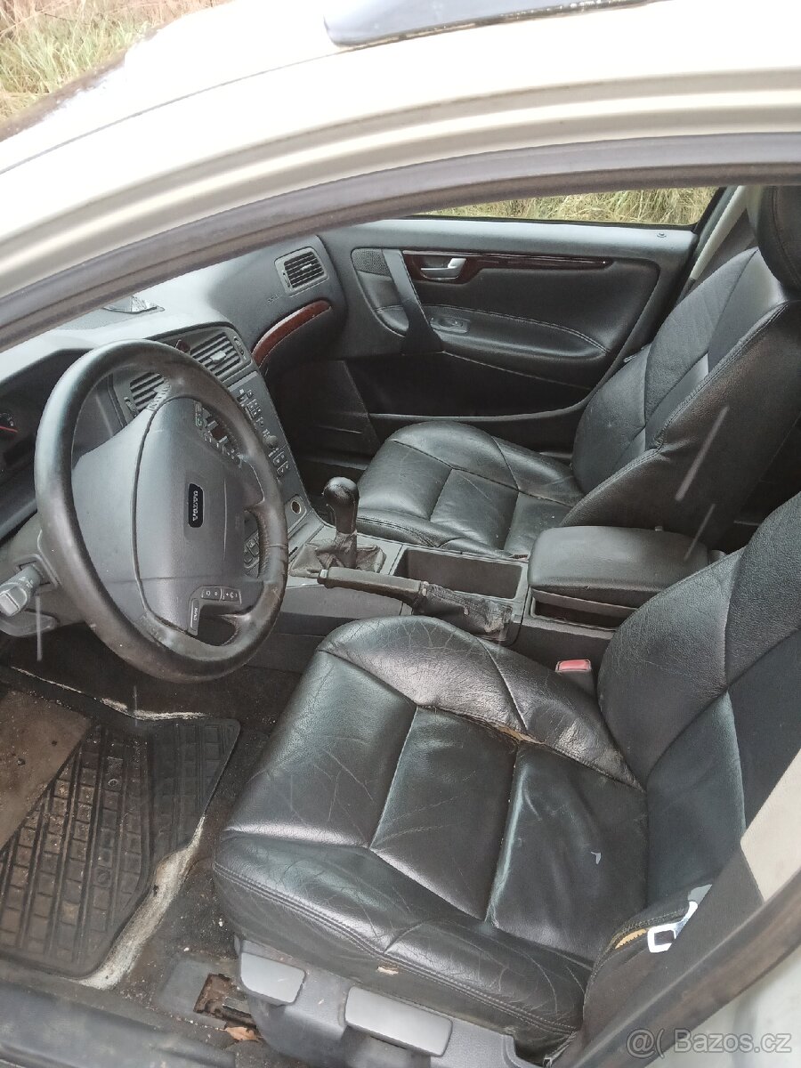 Volvo v70 - 4