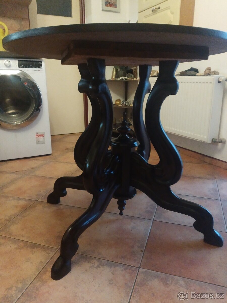 Krásný jídelní starožitný stůl. - 4