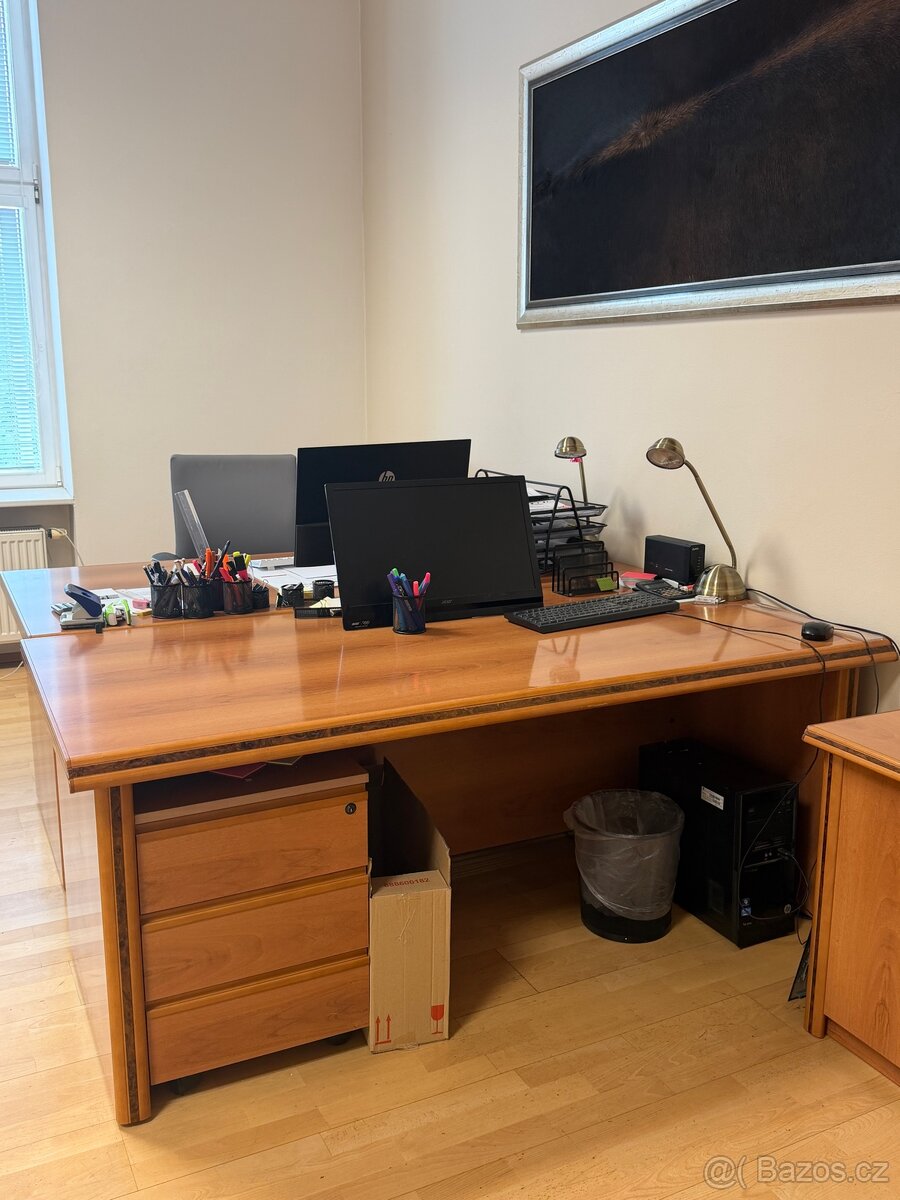 Kancelářský nábytek - 4