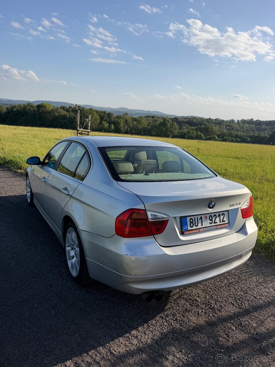 Bmw 325i E90 - 4