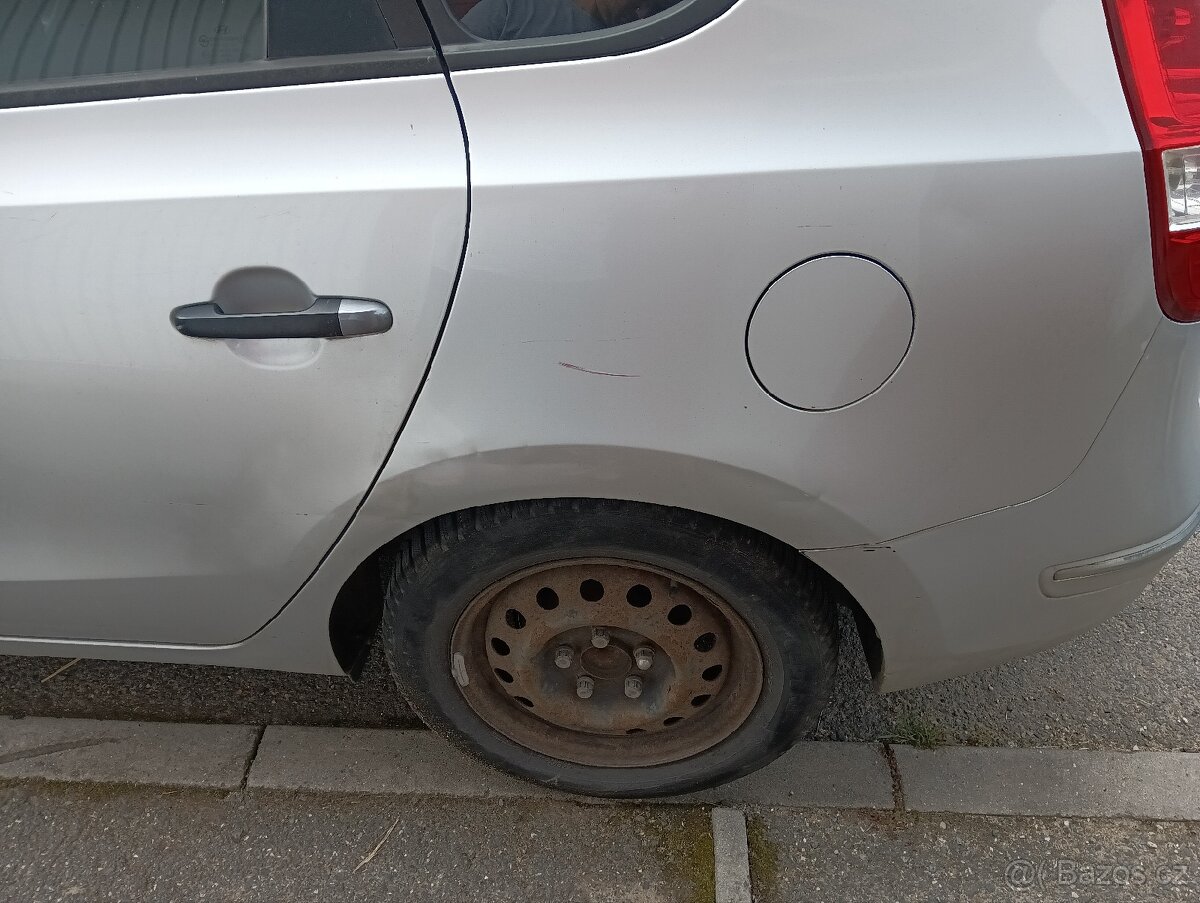 Hyundai i30 1.6i 92kW 2009 - 4