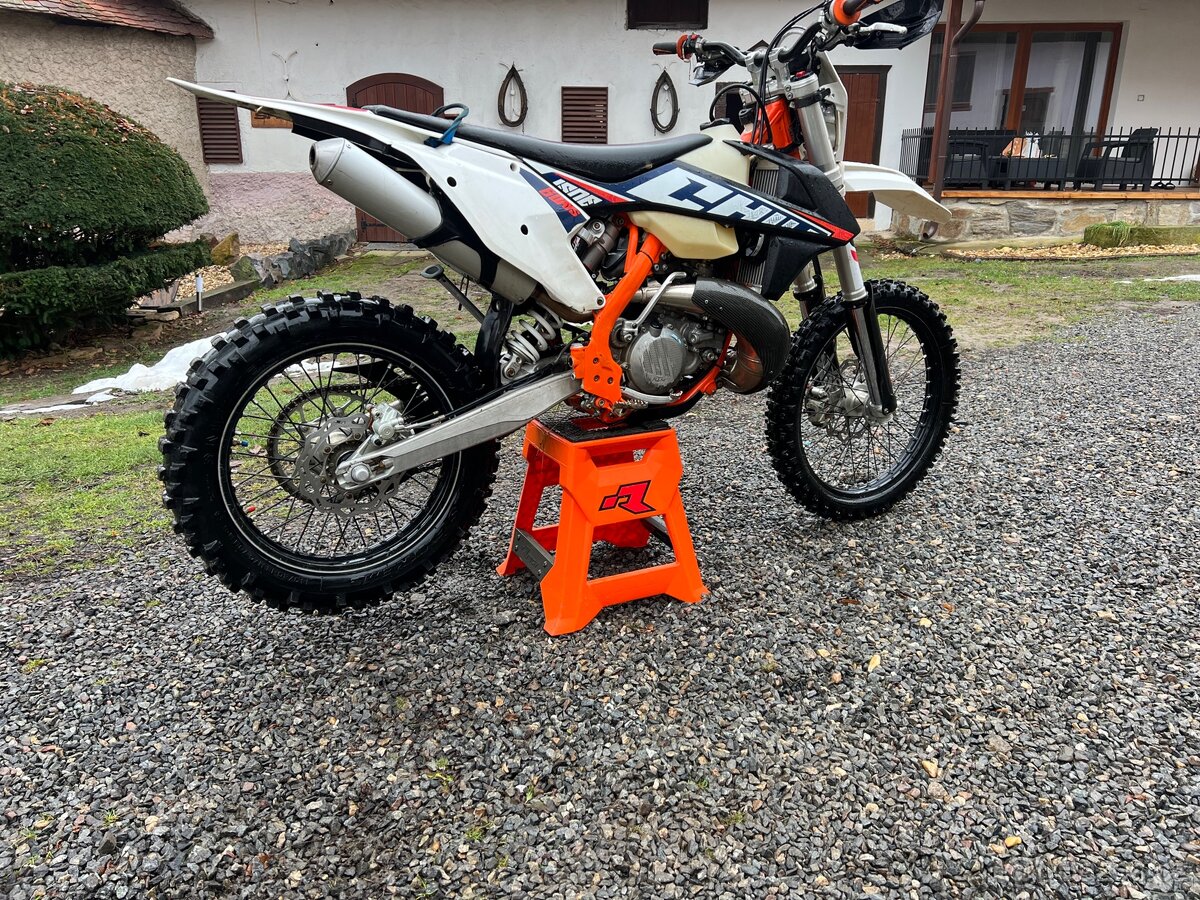 Ktm EXC 300 tpi Rok 2019 - 4