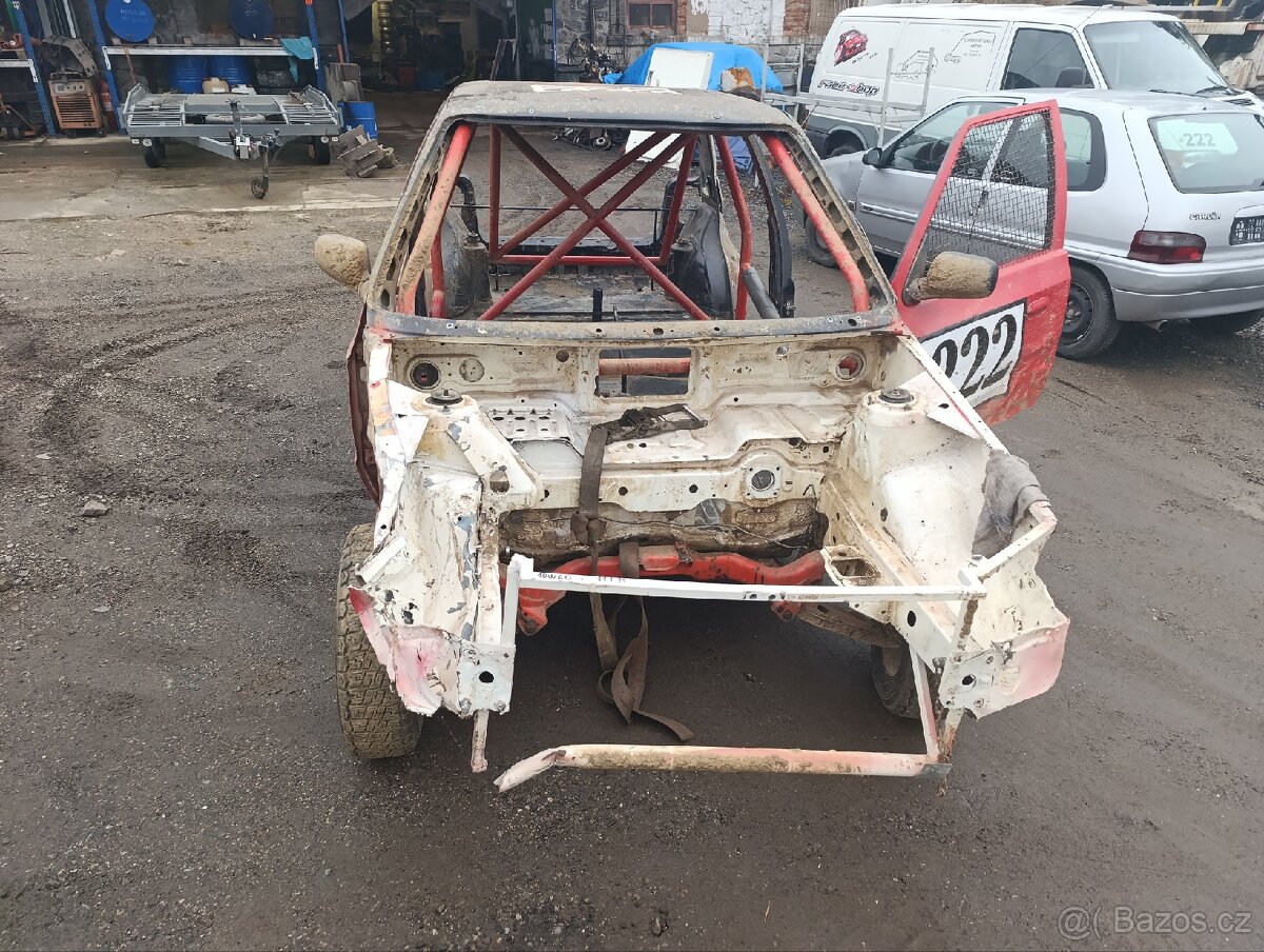 Karoserie felicia s rámem - 4