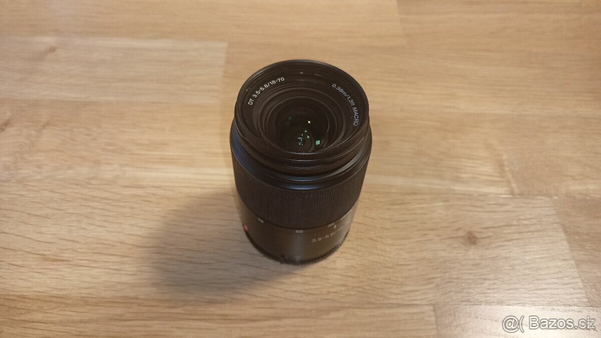 Sony DT 18-70mm f/3.5-5.6 - 4