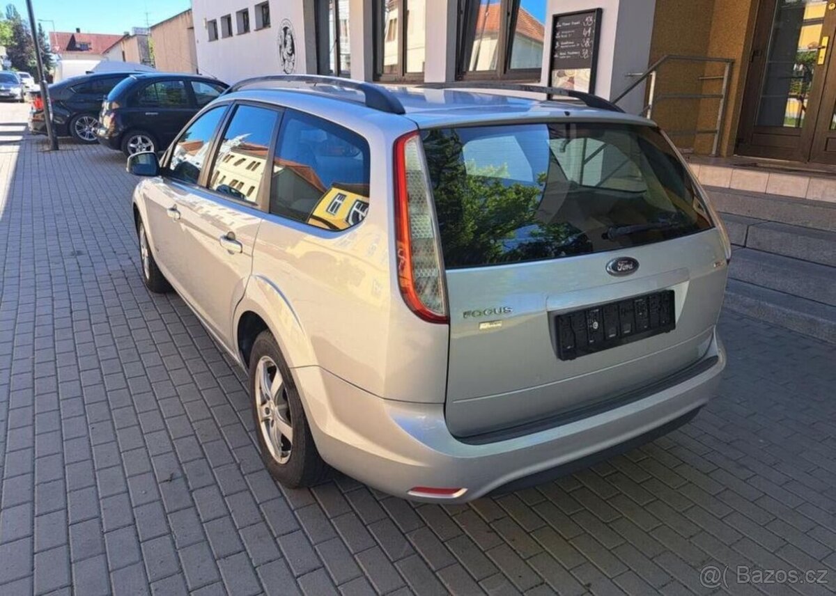 Ford Focus 1,6 TDCI Trend nafta manuál 80 kw - 4