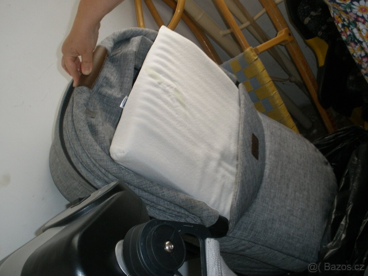 Dětský kočárek - 4