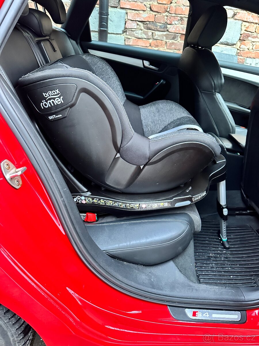 Autosedačka Romer dualfix otočná - 4