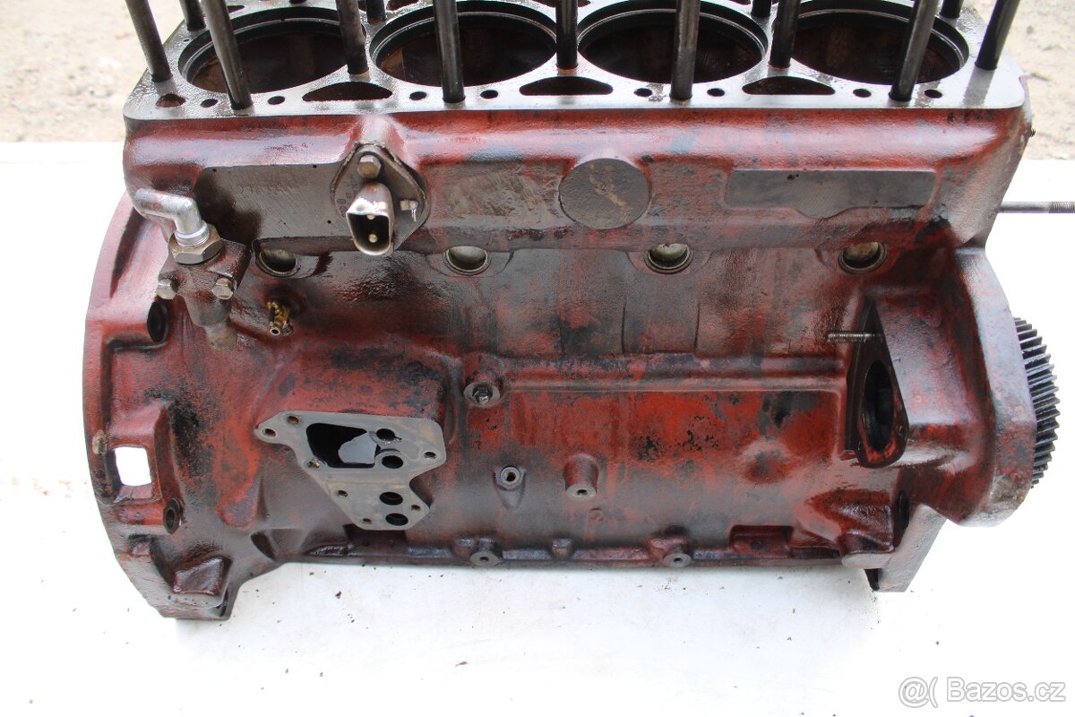 Zetor 8011 8111 10145 díly motoru - 4