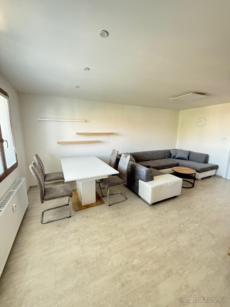 PRODEJ BYTU 3+KK - 4