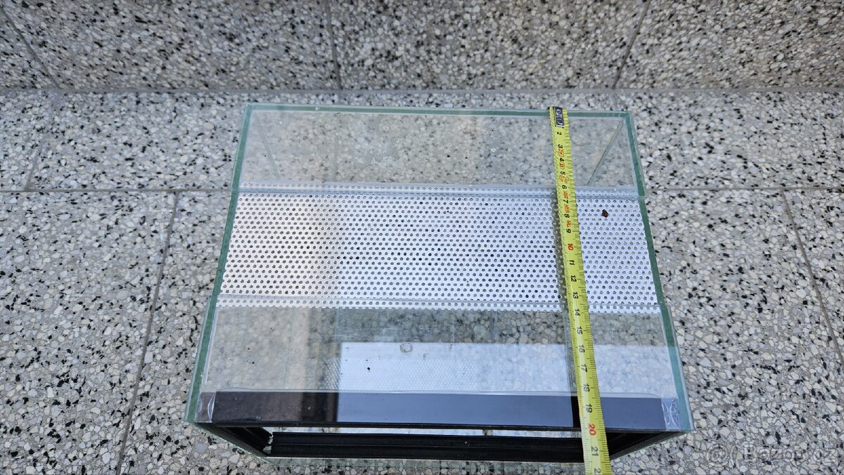 Robimaus terarium 25x20x20 cm - 4