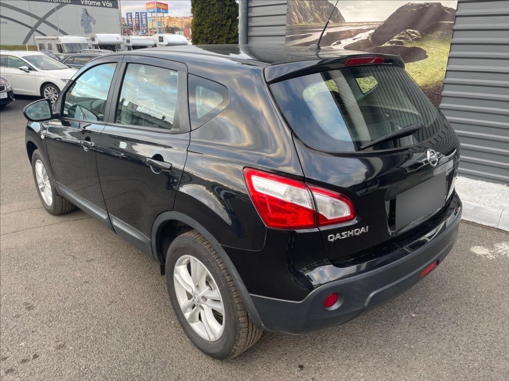 Nissan Qashqai 2,0 (2012) - 4