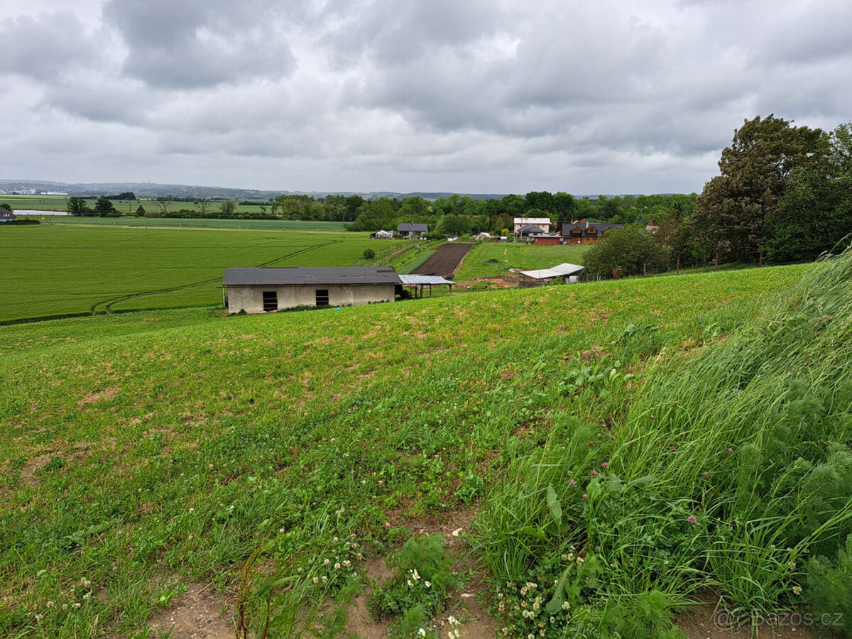 Stavební pozemek 1768m2 - Charvatce - 4