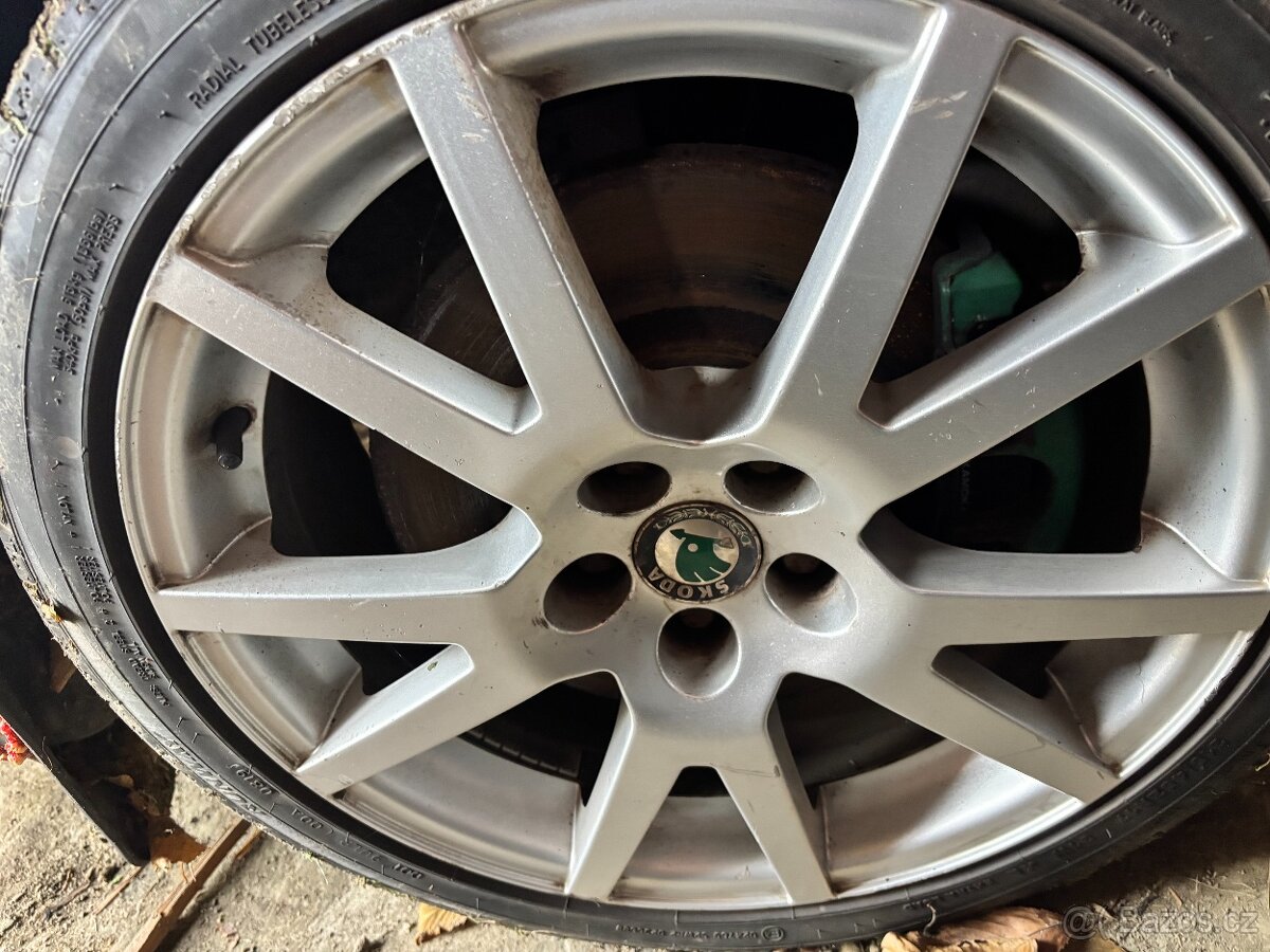 Octavia 1 RS originální Spider 17 sada - 4