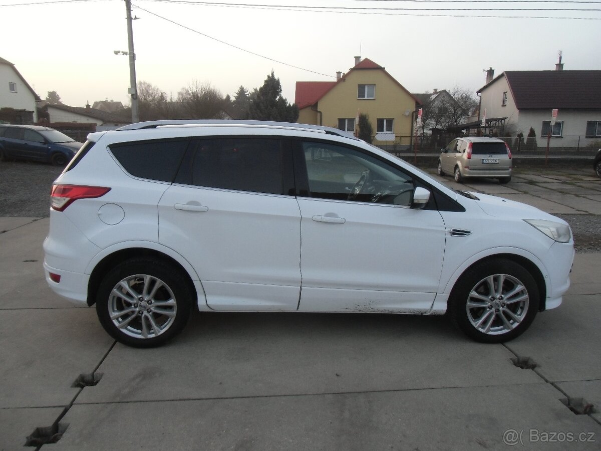 Ford Kuga 2.0 TDCi 132KW 4x4 TITANIUM - 4