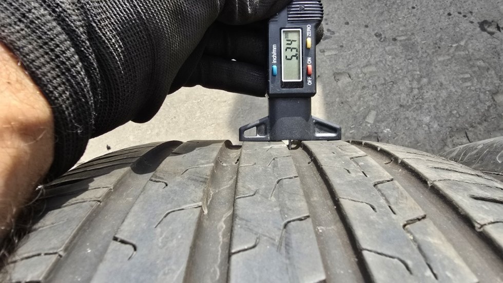 Letní pneu 235/55/18 Continental - 4