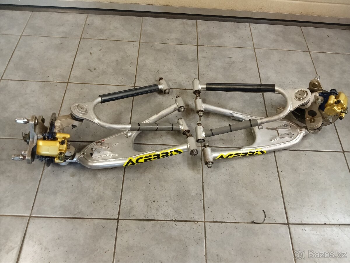 Access Tomahawk,Yamaha 450 - 4