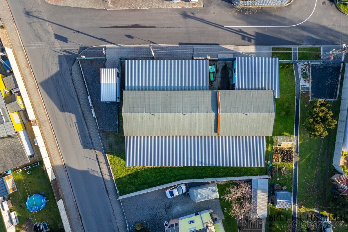 Pronájem obchodního prostoru 162m², HAŤ, ev.č. 00732 - 4