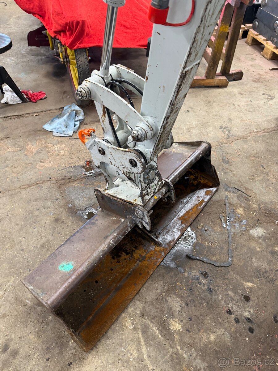 Pásový minibagr Takeuchi TB 219 - 4