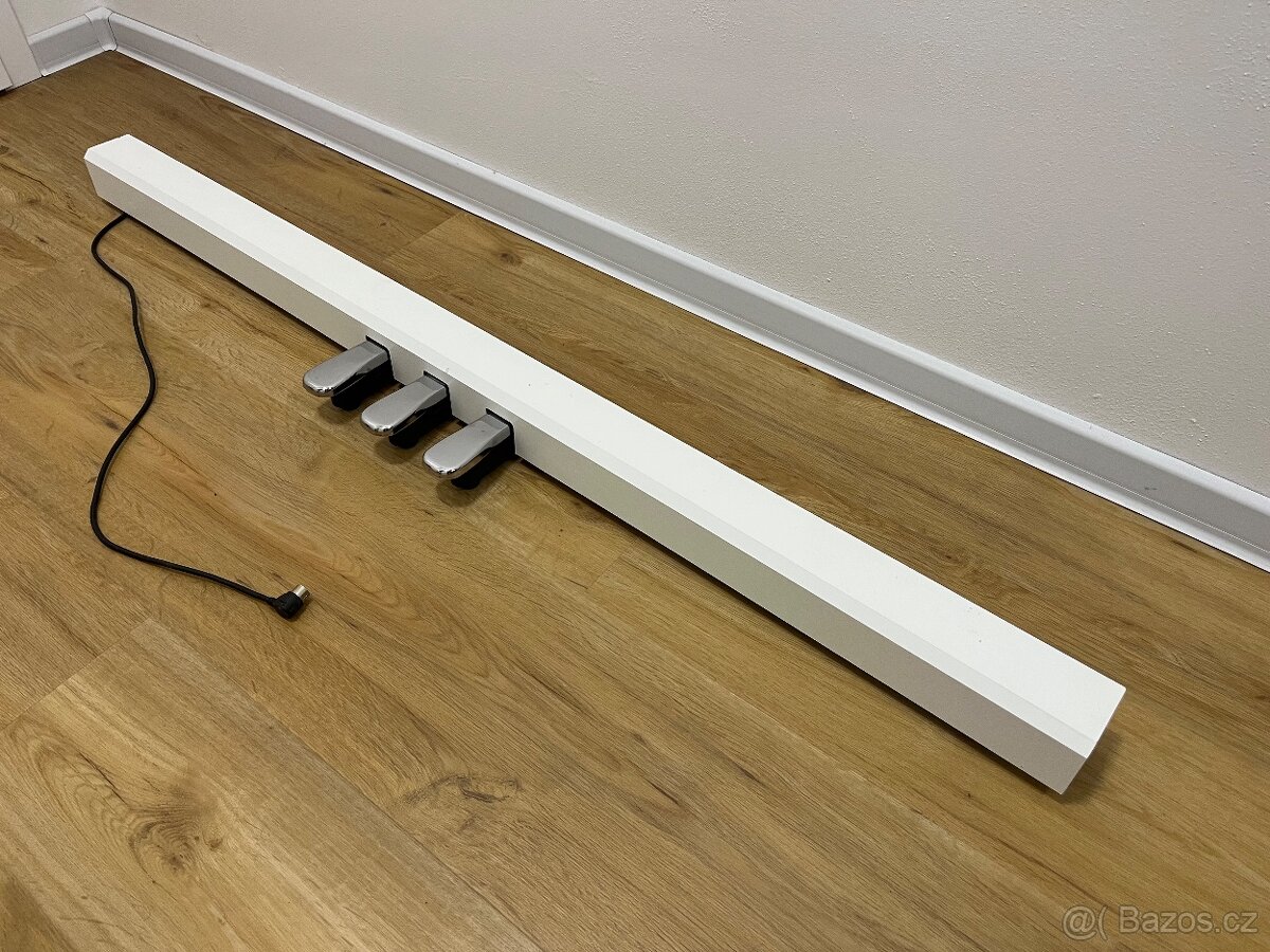 Stojan na Roland s pedálnicí - 4