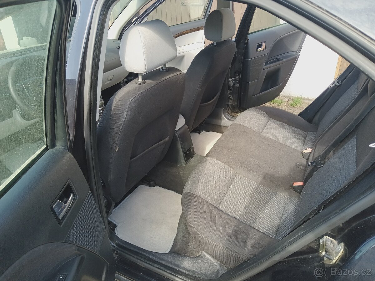 Ford Mondeo - 4
