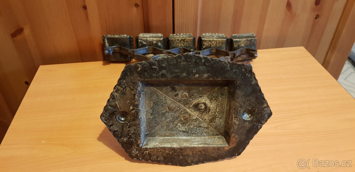 Kovaný svícen na pět svíček - 4