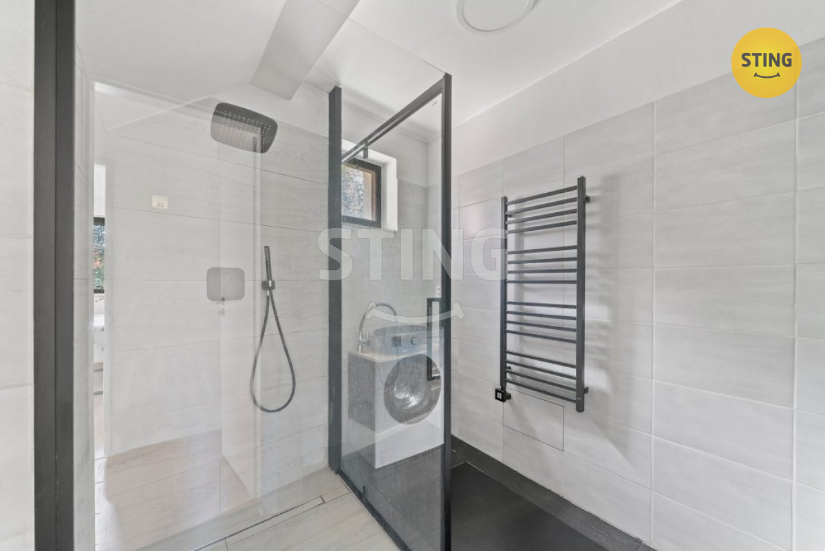 SLEVA: Prodej dvou rodinných domů se stodolou a velk, 132719 - 4