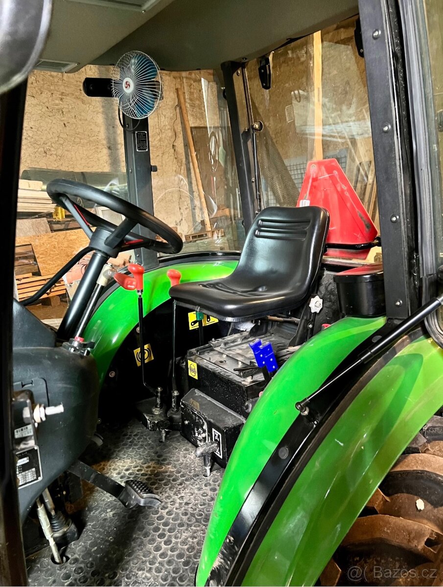 TRAKTOR YTO SG 354C - 4