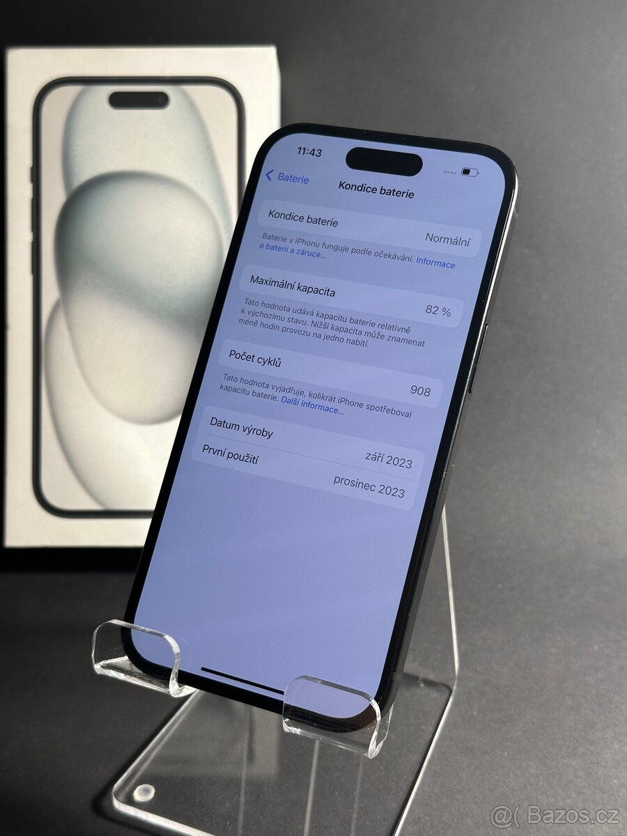 iPhone 15 černý - 4