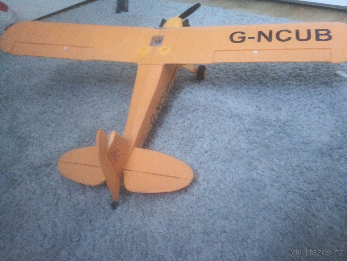 Prodám RC letadlo Skylark Piper j3 - 4