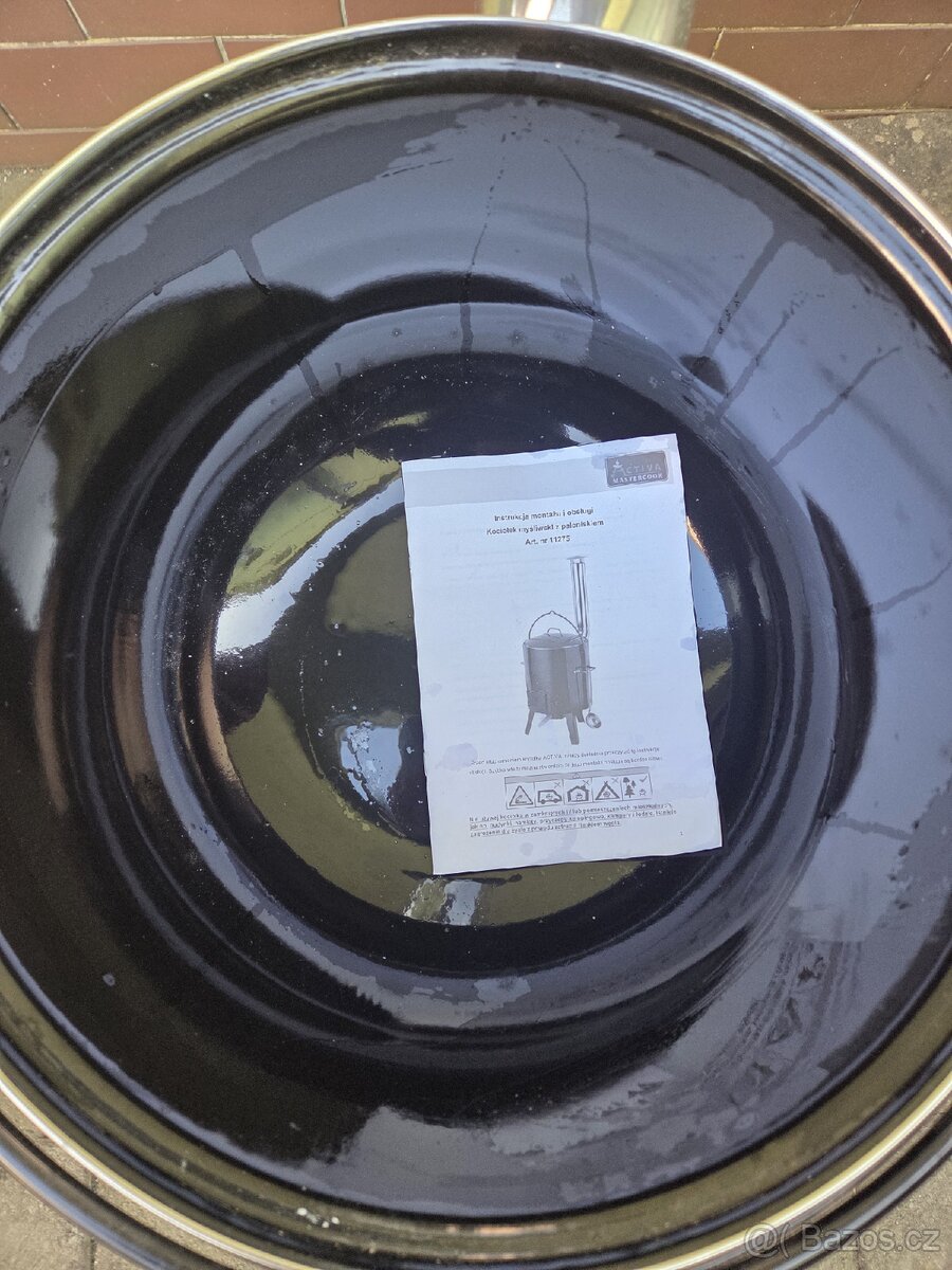 Lovecký kotlík s ohništěm - 4