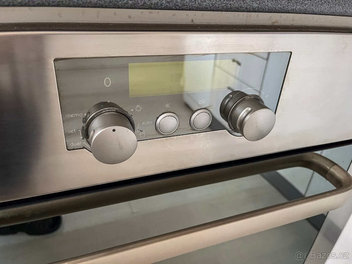 vestavná trouba Whirlpool AKZ 472 - 4