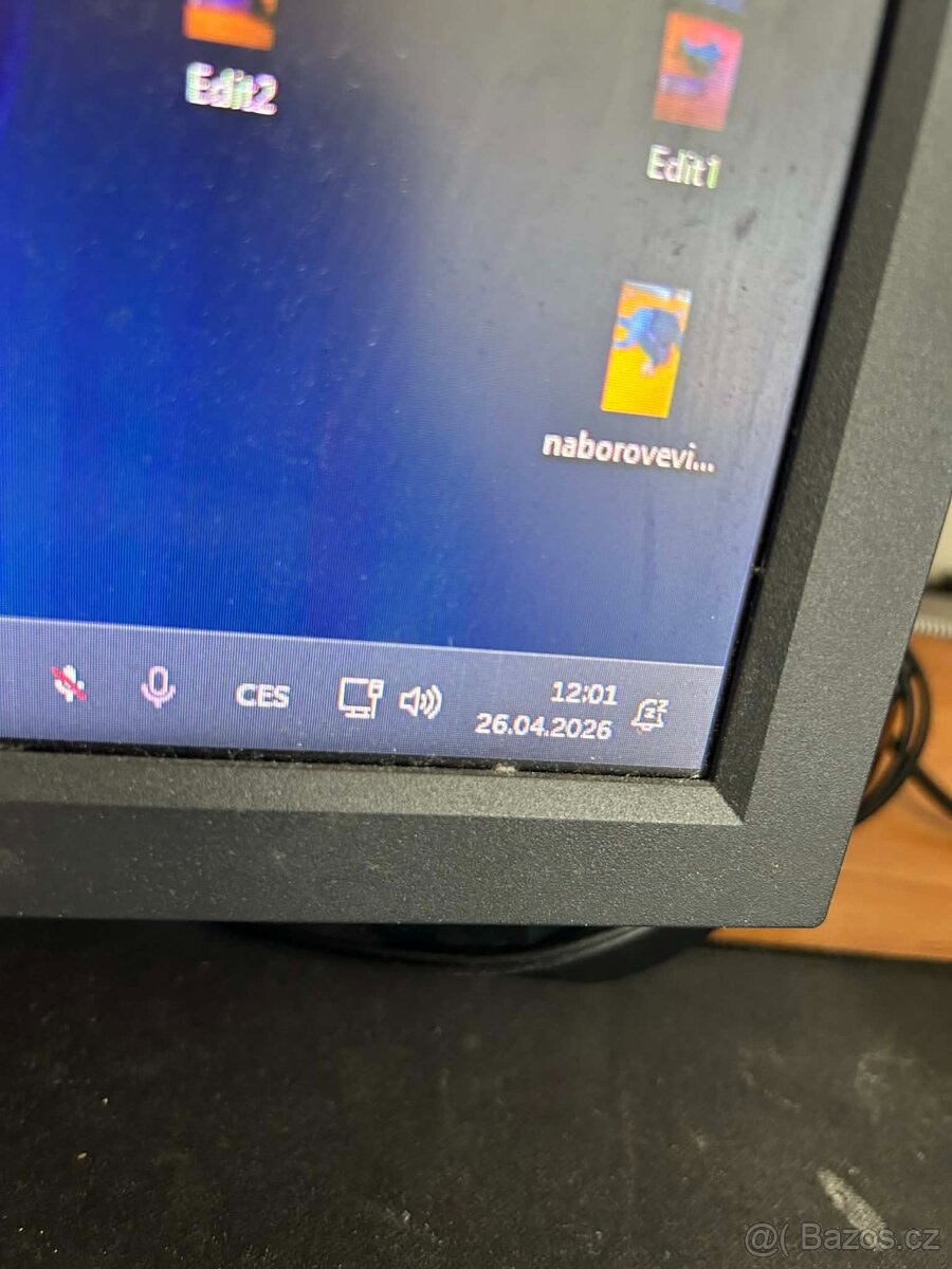 Dvojice monitorů - 4