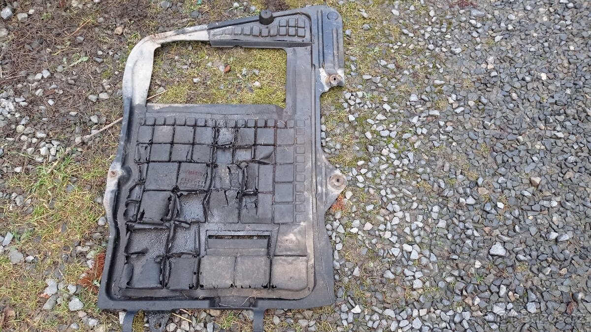 BMW 330 xd 135 kw kryty pod motor a převodovku - 4