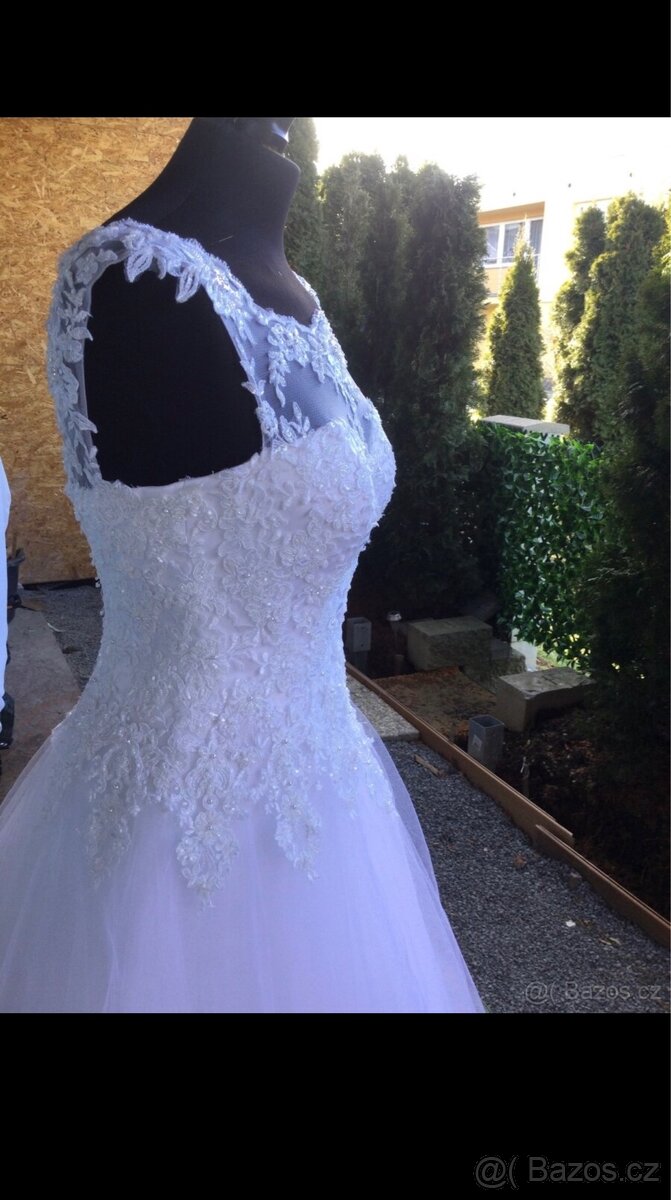 Svatební šaty - 4