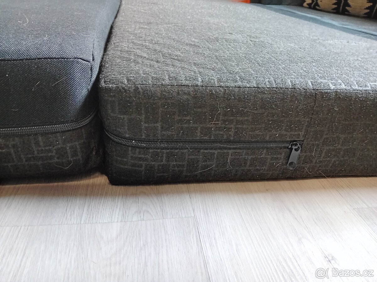 Rozkládací pohovka - 4