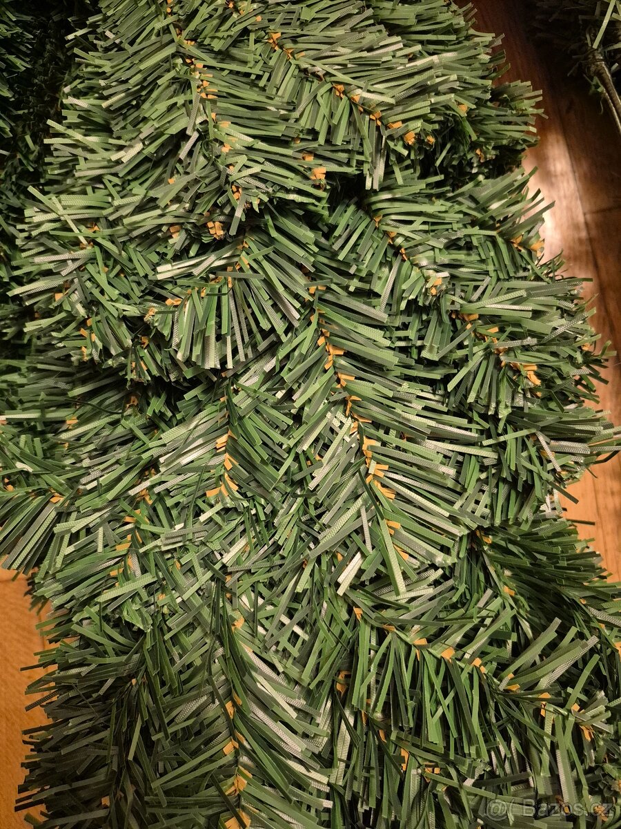 Nový umělý vánoční stromek, 240 cm - 4