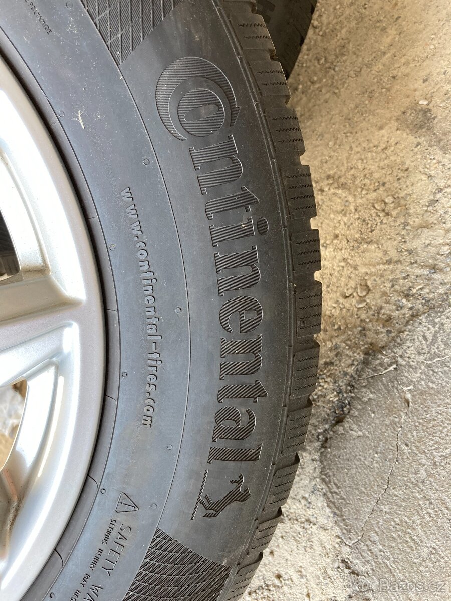 ALU kola se zimní pneu 235/65 R17. - 4