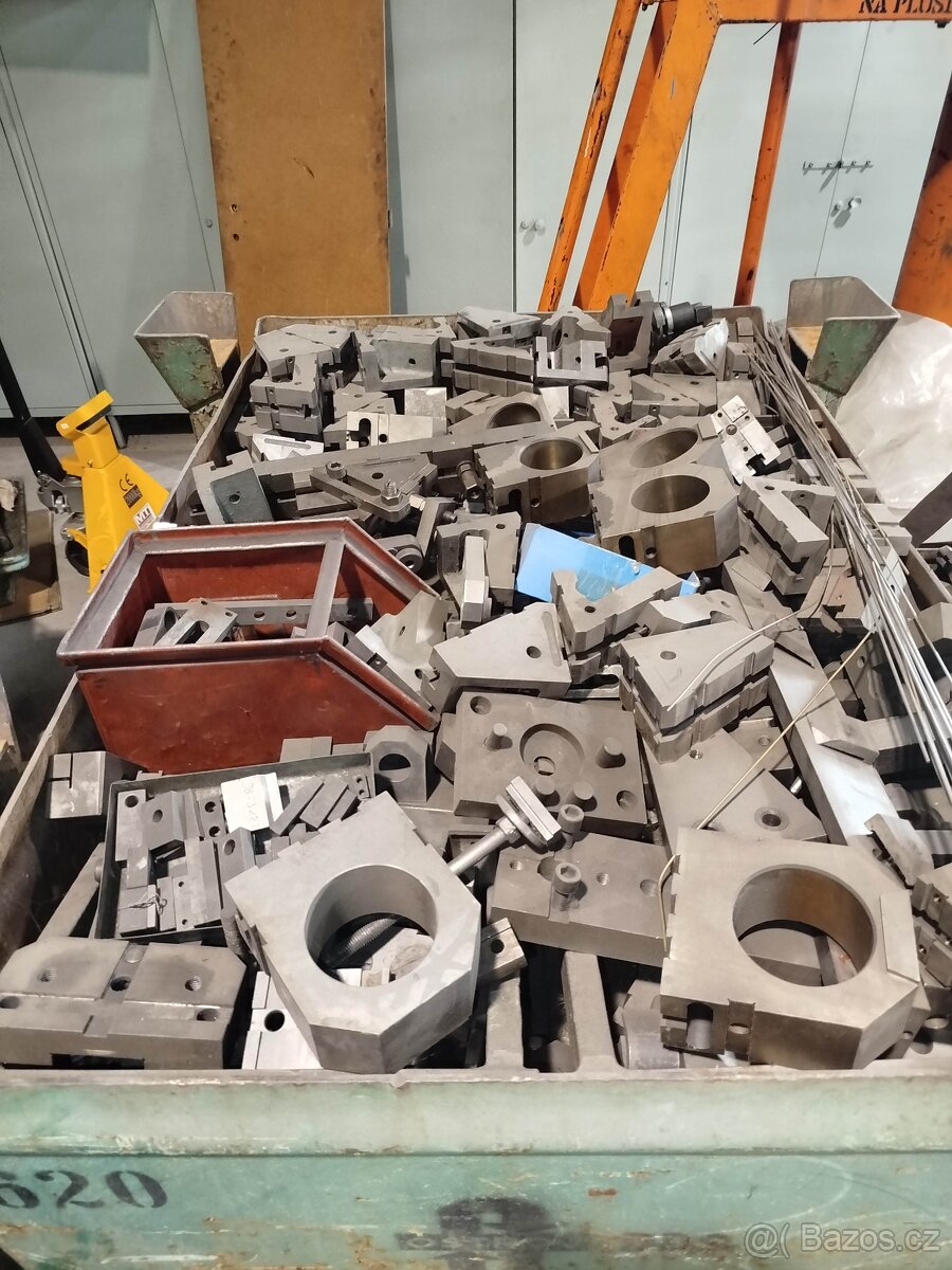 UPÍNACÍ PŘÍPRAVKY - 4