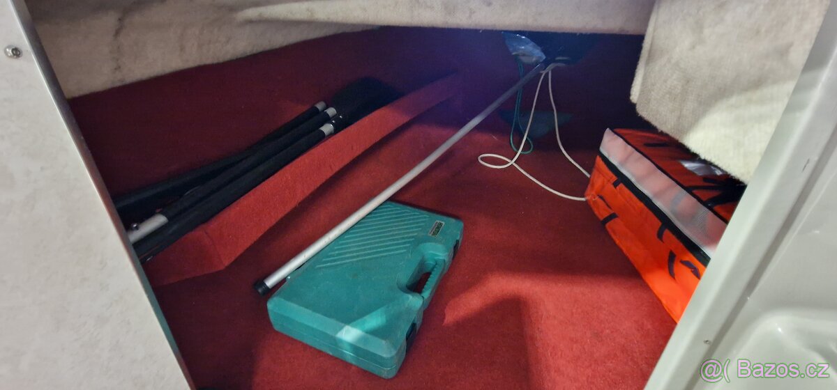 Motorovy člun Bayliner 1851 SS Capri - 4