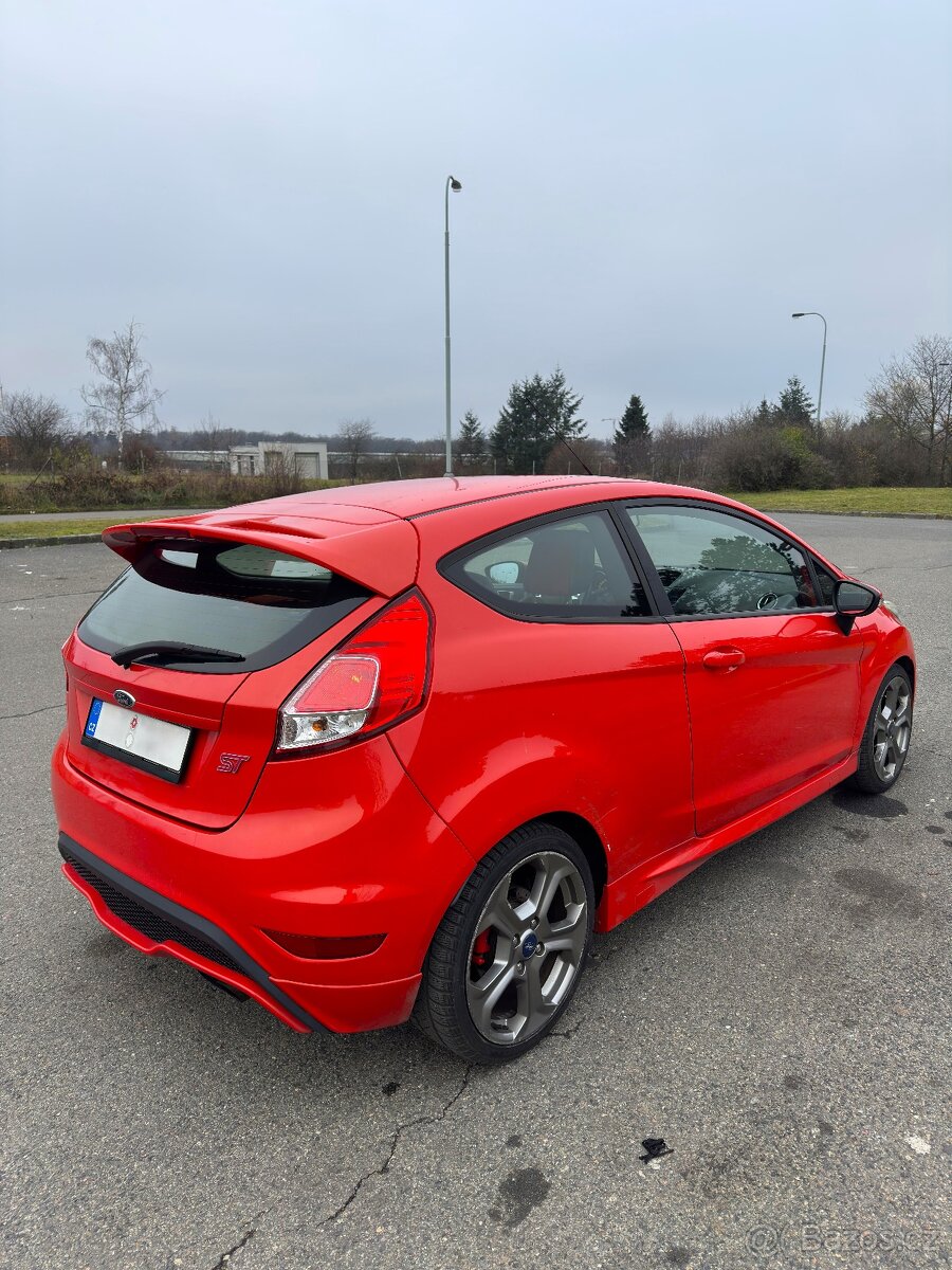 Ford Fiesta ST 1.6 2013 - 4