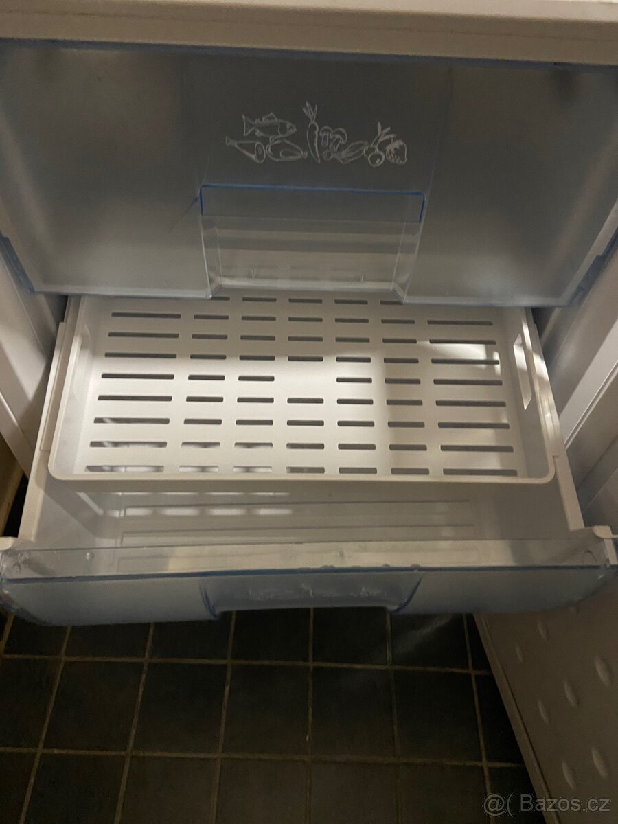Kombinovaná lednice Beko - 4