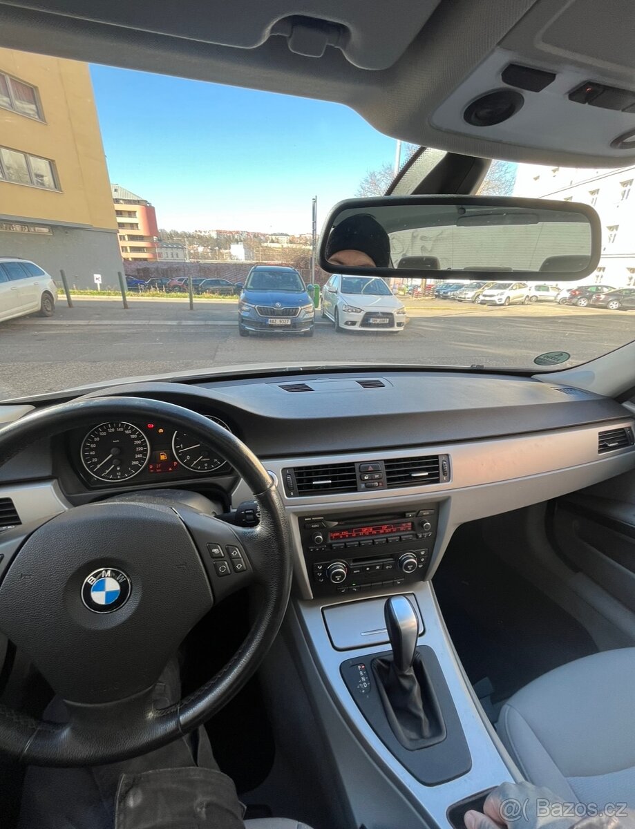 Bmw E90 320i r.v.2007 - 4